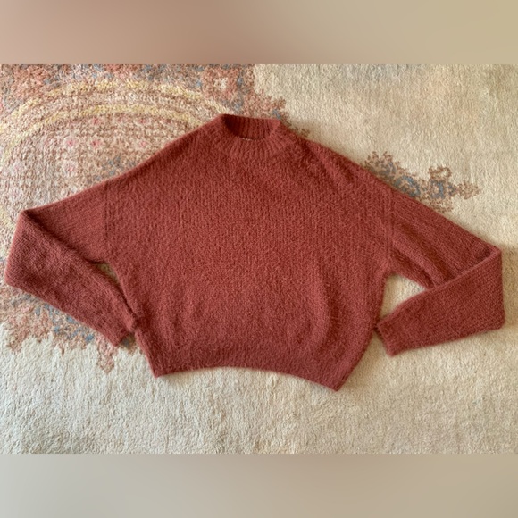 NEW - Audrey 3+1 Crew Neck Fuzzy Sweater - Picture 13 of 16